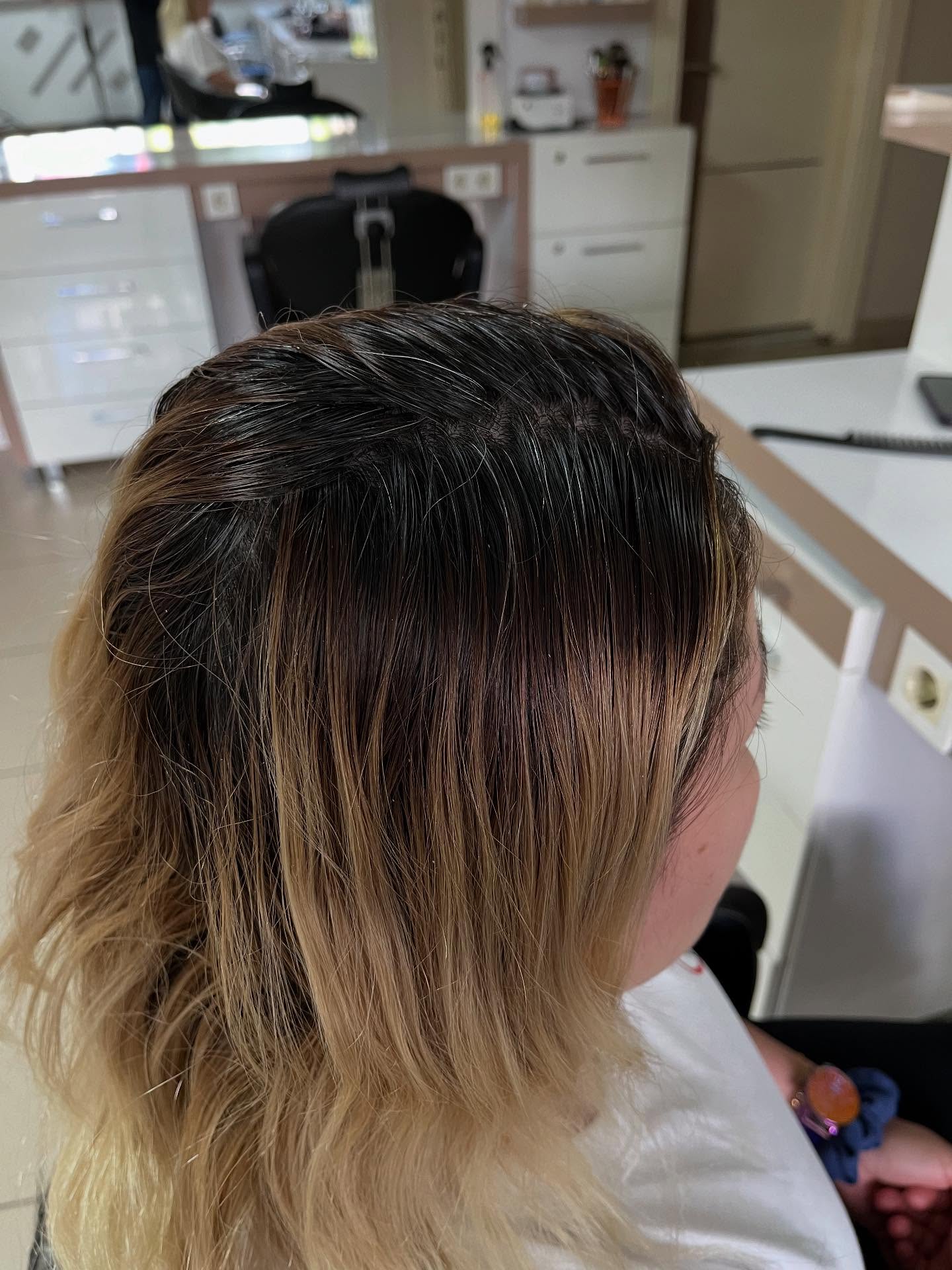 Afyonkarahisar'da Renk Tamiri ve Keratin Botoks Bakımıyla Güzellik Standartları Yükseliyor