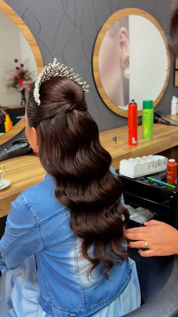 Afyon Best Kuaför Salonu ile Güzelliğe Yolculuk Afyon Best Kuaför Salonu ile Güzelliğe Yolculuk
